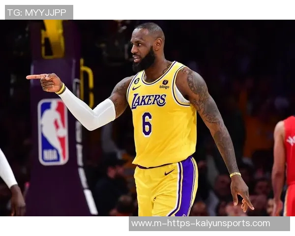 詹姆斯51分助湖人逆转热火展现王者风范再创辉煌时刻